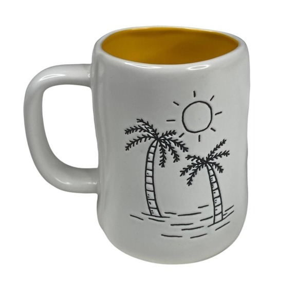 New Rae Dunn “LA” with Palm Tree and Sunshine Mug - Picture 2 of 3